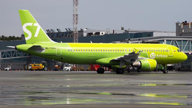 RA-73422:Airbus A320-200:S7 Airlines